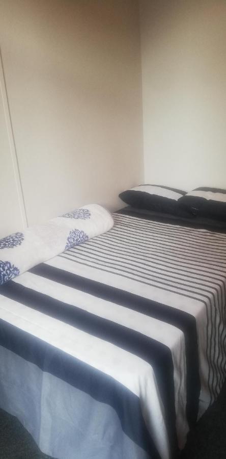 Just A Room Pretoria-Noord Eksteriør billede